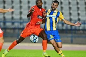 Καρμιώτισσα-AΠΟΕΛ: Σαββατόβραδο… στην κορυφή! (φωτος)