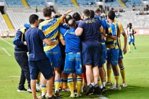 ΑΠΟΕΛ - Εθνικός: Χορταστική εμφάνιση με πεντάρα και πολλούς πρωταγωνιστές! (Φώτος)