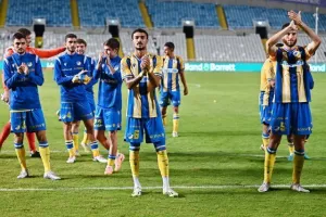 ΑΠΟΕΛ - Εθνικός: Χορταστική εμφάνιση με πεντάρα και πολλούς πρωταγωνιστές! (Φώτος)