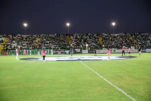 Ομόνοια: Τόσα εισιτήρια απέμειναν για το sold out στην Περιστερώνα