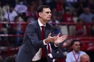 Μπαρτζώκας: «Περιμένω πιο επιθετικό τον Παναθηναϊκό, θα θέλει να απαντήσει»