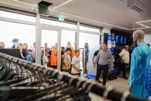 Όλα όσα έγιναν στα εγκαίνια του νέου Apollon Official Store (βίντεο/φωτος)