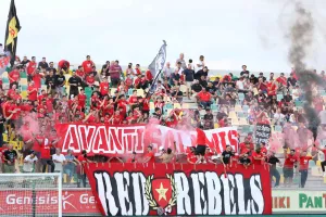 Red Rebels/"ΕΜΕΙΣ και μόνο ΕΜΕΙΣ"