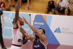 Ισοπεδωτικός Κεραυνός με 100αρα στην ευρώ-πρεμιέρα του! (φώτος)