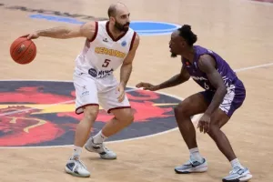 Ισοπεδωτικός Κεραυνός με 100αρα στην ευρώ-πρεμιέρα του! (φώτος)