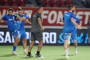 ΑΕΖ-Απόλλων: “Γαλάζια” και πάλι η κορυφή με πεντάρα (φωτος)
