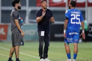 ΑΕΖ-Απόλλων: “Γαλάζια” και πάλι η κορυφή με πεντάρα (φωτος)