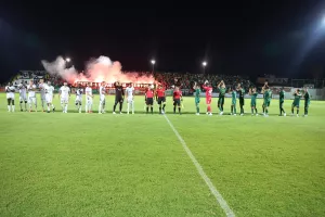 (ΒΙΝΤΕΟ) Εντυπωσιακή ατμόσφαιρα οι Ομονοιάτες: "Hasta la victoria siempre"