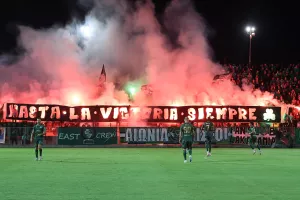 (ΒΙΝΤΕΟ) Εντυπωσιακή ατμόσφαιρα οι Ομονοιάτες: "Hasta la victoria siempre"