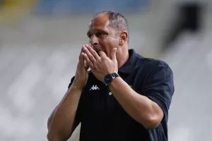 Ομόνοια-ΑΕΖ: Γκολ, θέαμα και... γκέλα! (φώτος)