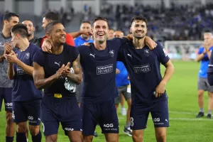 Γκολντάρ/Team spirit