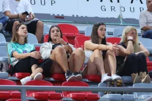 Οθέλλος-Άρης: Με Καζού έπιασε... ΑΠΟΕΛ στην κορυφή! (φώτος)