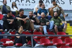 Οθέλλος-Άρης: Με Καζού έπιασε... ΑΠΟΕΛ στην κορυφή! (φώτος)
