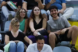 Ο κόσμος στο "Αμμόχωστος" (Φωτορεπορτάζ)