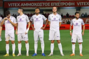 Οθέλλος-Άρης: Με Καζού έπιασε... ΑΠΟΕΛ στην κορυφή! (φώτος)