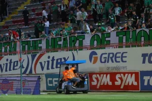 Οθέλλος-Άρης: Με Καζού έπιασε... ΑΠΟΕΛ στην κορυφή! (φώτος)