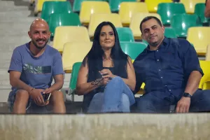 Ο κόσμος στο "ΑΕΚ Αρένα" (φωτορεπορτάζ)