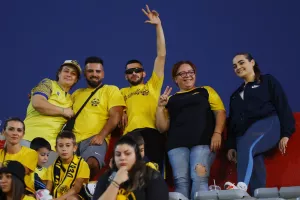 Φώτος από τον κόσμο στο “Αμμόχωστος”