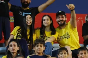 Νέα Σαλαμίνα - ΑΕΛ: Πάτησαν... εξάδα οι "ερυθρόλευκοι"! (φώτος)