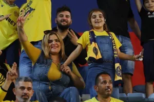 Νέα Σαλαμίνα - ΑΕΛ: Πάτησαν... εξάδα οι "ερυθρόλευκοι"! (φώτος)
