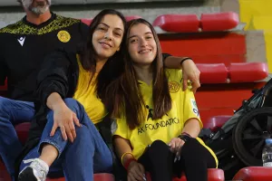 Φώτος από τον κόσμο στο “Αμμόχωστος”