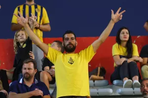 Φώτος από τον κόσμο στο “Αμμόχωστος”