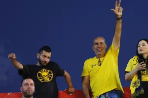 Φώτος από τον κόσμο στο “Αμμόχωστος”