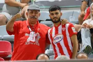Φώτος από τον κόσμο στο “Αμμόχωστος”