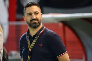 Νέα Σαλαμίνα - ΑΕΛ: Πάτησαν... εξάδα οι "ερυθρόλευκοι"! (φώτος)