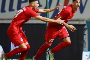 Νέα Σαλαμίνα - ΑΕΛ: Πάτησαν... εξάδα οι "ερυθρόλευκοι"! (φώτος)