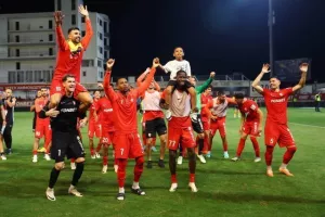 Νέα Σαλαμίνα - ΑΕΛ: Πάτησαν... εξάδα οι "ερυθρόλευκοι"! (φώτος)