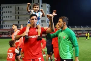 Νέα Σαλαμίνα - ΑΕΛ: Πάτησαν... εξάδα οι "ερυθρόλευκοι"! (φώτος)