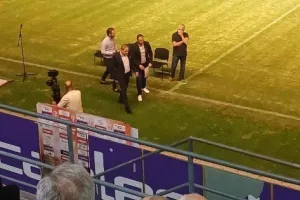 Οι προτομές των Νική Γεωργίου και Αντώνη Τότση στο "Αμμόχωστος" (Φώτος)