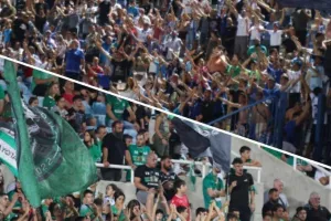 Χιλιάδες στο "Στέλιος Κυριακίδης"!