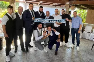 Γάμος... Απόλλων!
