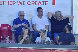 Στα παλιά του λημέρια... 