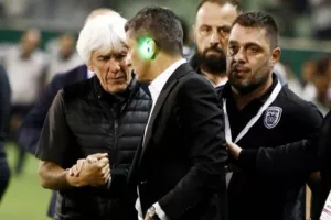 Ντέμης Νικολαΐδης: «Ατυχείς οι δηλώσεις του Λουτσέσκου, έπεσε στην παγίδα ο Γιοβάνοβιτς»