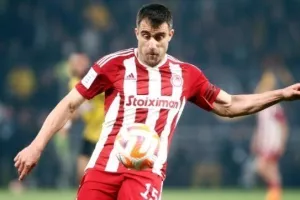 "Παπασταθόπουλος o εκλεκτός της Μπέτις" (Αντίπαλος του Άρη)