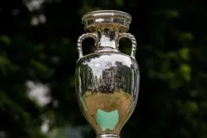 Με συνδιοργανώσεις τα Euro 2028 και Euro 2032 - Αναλυτικά σε ποιες χώρες θα διεξαχθούν