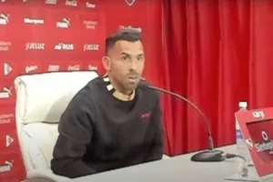 Κάρλος Τέβες: «Παίχτες δεν ξέρουν να προσθέτουν ή να αφαιρούν, αποτέλεσμα της φτώχειας»
