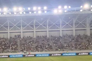 (Άρης) Συνάντηση... στο "Άλφαμεγα" με GL Show 