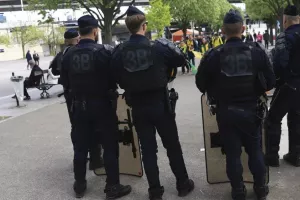 Εκκενώνονται οι Βερσαλλίες μετά από απειλή για βόμβα -Νέος συναγερμός στο Παρίσι