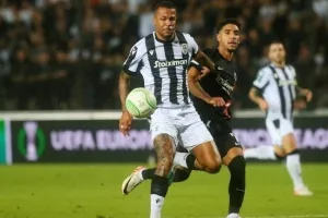 Ο Τροστ-Εκόνγκ του ΠΑΟΚ έγραψε άρθρο για την FIFpro για τις «πράσινες» μεταγραφές του