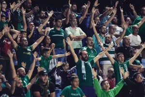 Ευχαρίστησε τον κόσμο της!