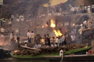 «Η πόλη του θανάτου»: Εκεί όπου οι άνθρωποι πεθαίνουν με την ελπίδα να αναγεννηθούν