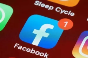 Με 10 ευρώ θα μπορείτε να μπαίνετε σε Facebook και Instagram χωρίς διαφημίσεις