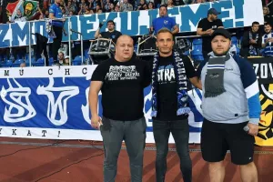 Αποθεώθηκε από 10 χιλιάδες κόσμο ο "ερυθρόλευκος" Κουσμάνοβιτς (φώτος)