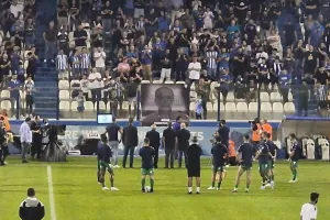 Και η ΑΕΖ... τίμησε τη μνήμη του Κίκη (φώτος)