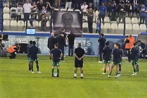 Και η ΑΕΖ... τίμησε τη μνήμη του Κίκη (φώτος)
