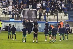 Και η ΑΕΖ... τίμησε τη μνήμη του Κίκη (φώτος)